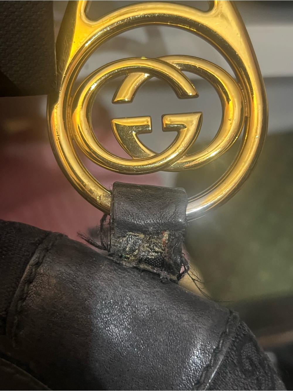 Gucci Black GG Monogram Shoulder Bag with Gold Rings - Picture 3 of 7